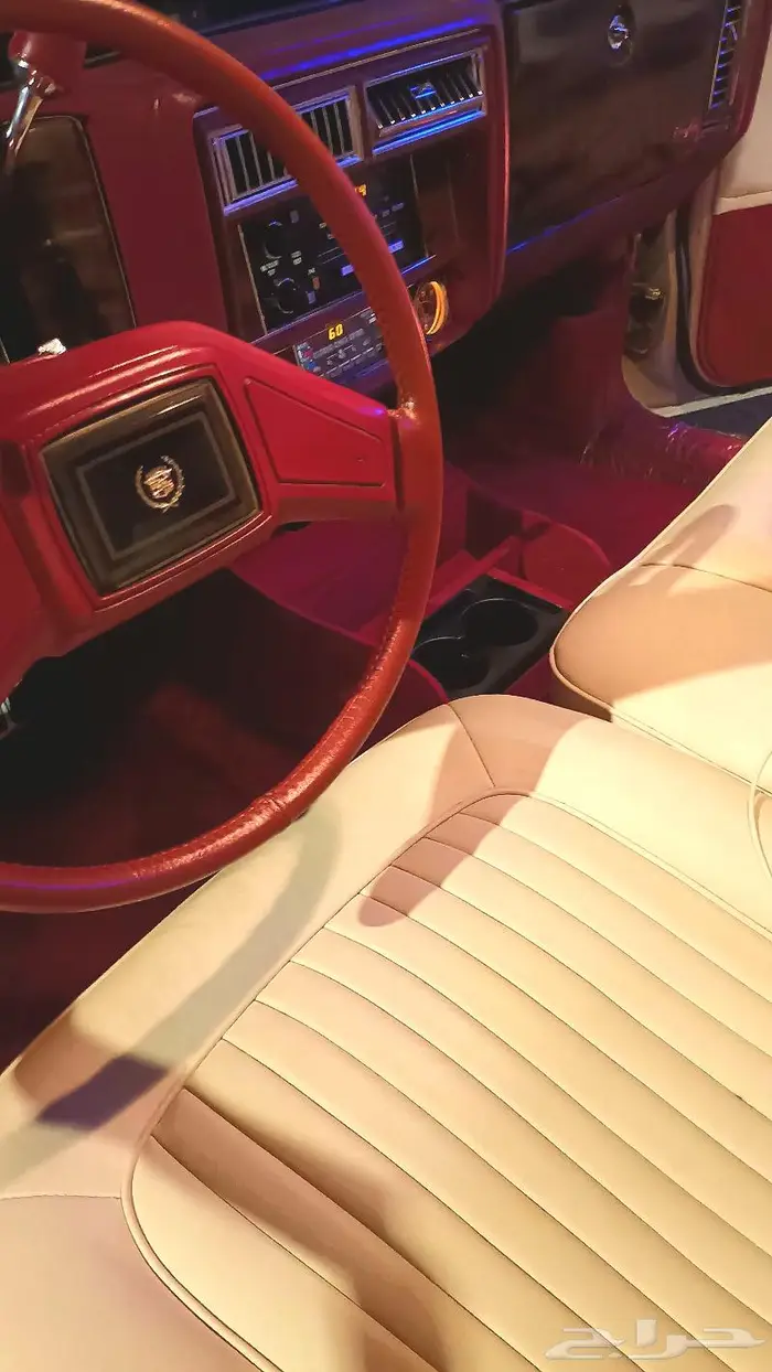 درج و منظم كابرس وحامل أكواب ومناديل وأشرطة كاسيت 27