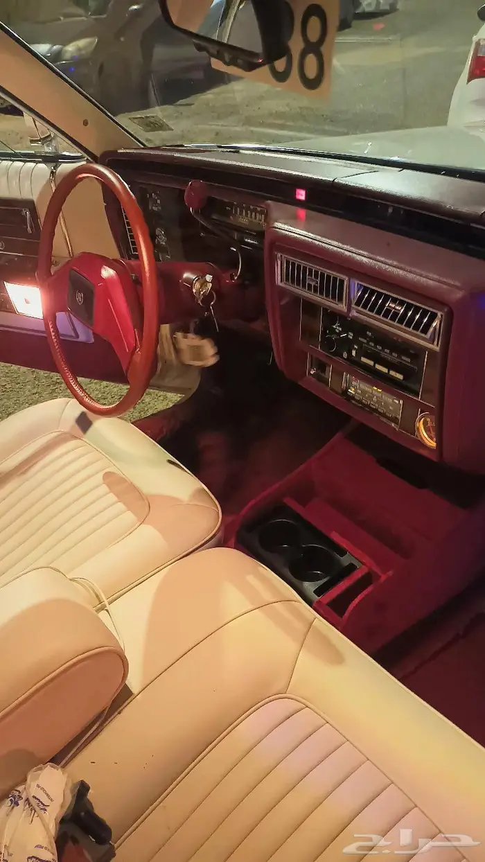 درج و منظم كابرس وحامل أكواب ومناديل وأشرطة كاسيت 29