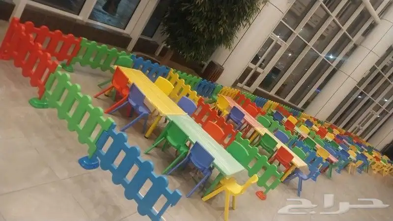 بيع و ايجار مناسبات طاولات كراسي حواجز 4