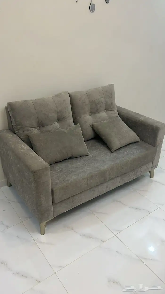 كنبه نفرين للبيع نظيفه جدا  سعر البيع 350 2