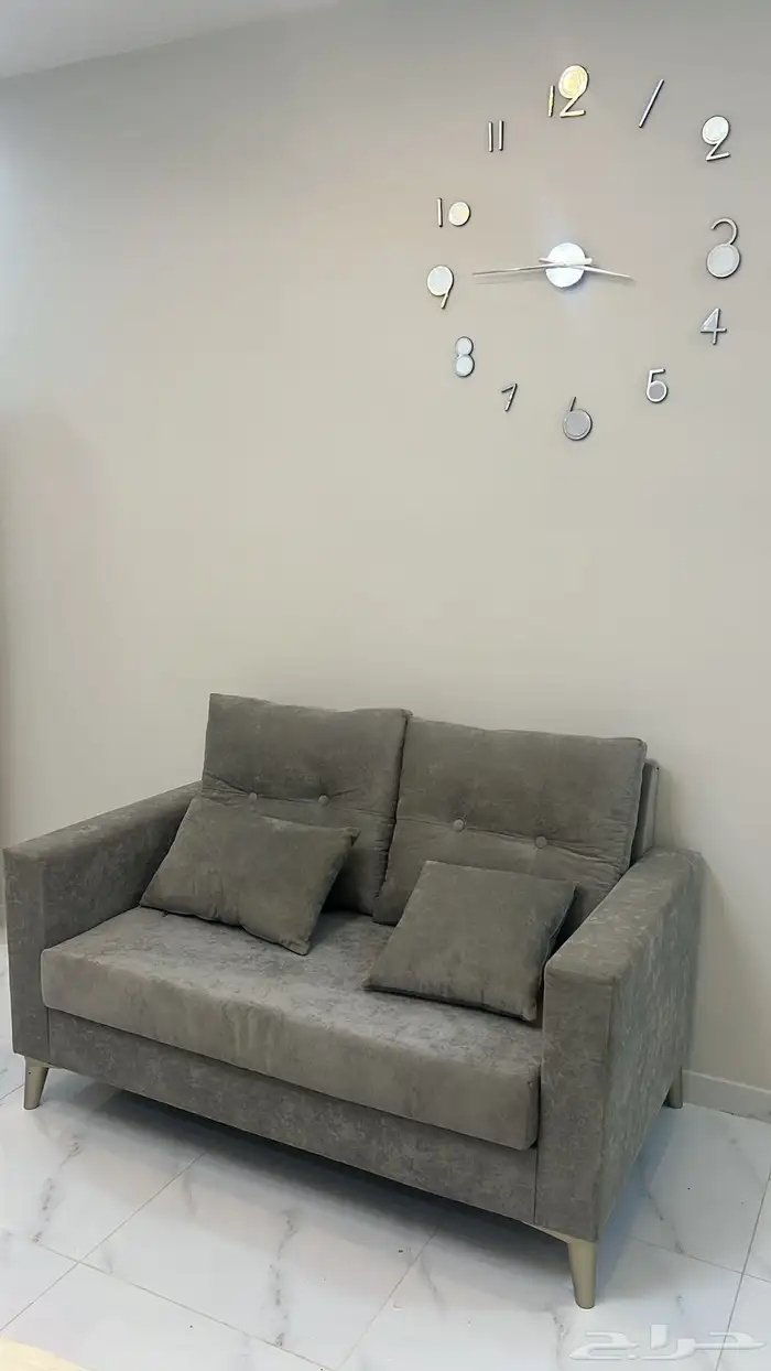 كنبه نفرين للبيع نظيفه جدا  سعر البيع 350 1