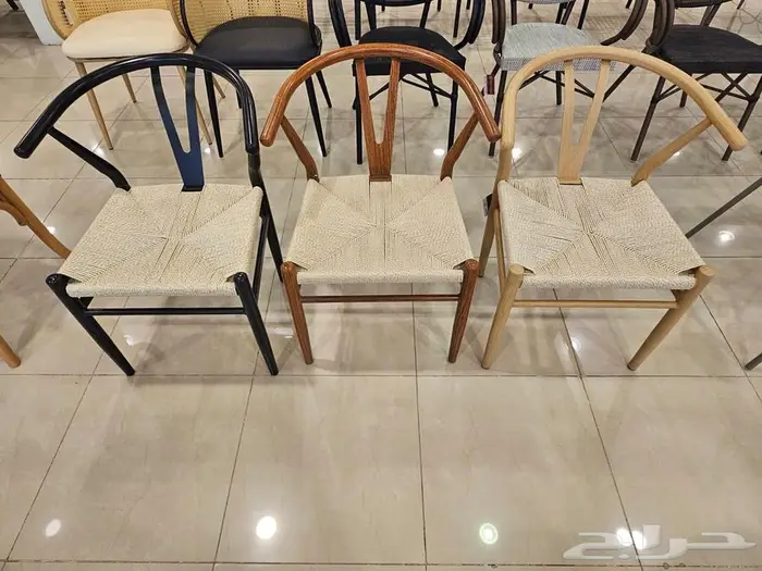 كراسي وطاولات خارجية 0