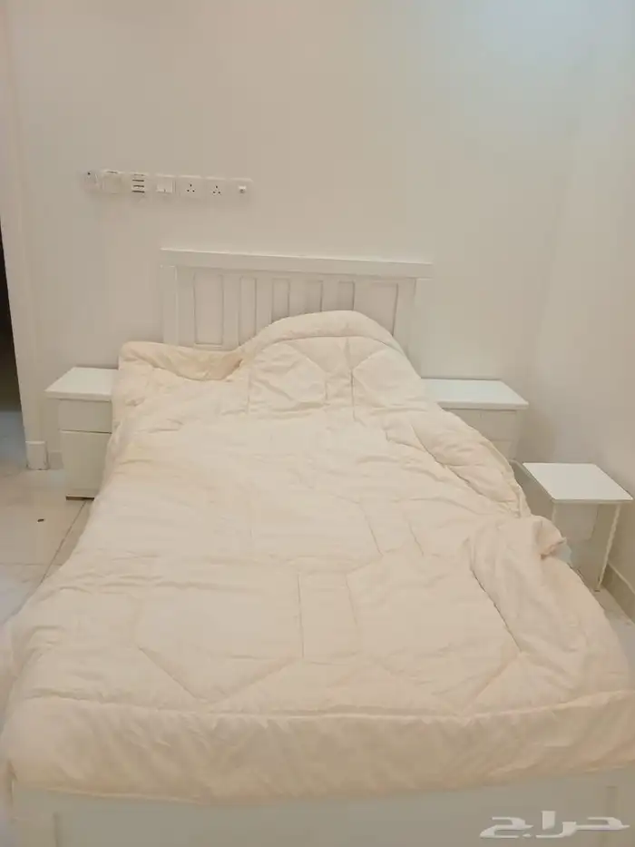 غرفة نوم ايكيه مستخدمه استخدام نضيف 0