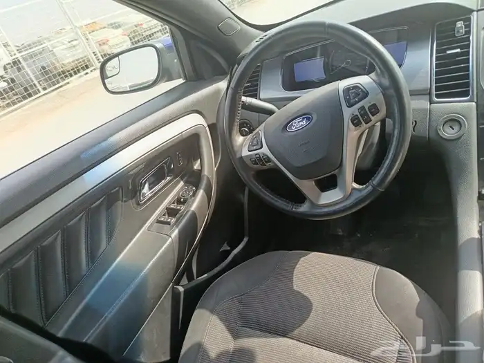 مختصين قطع غيار فورد تورس 1