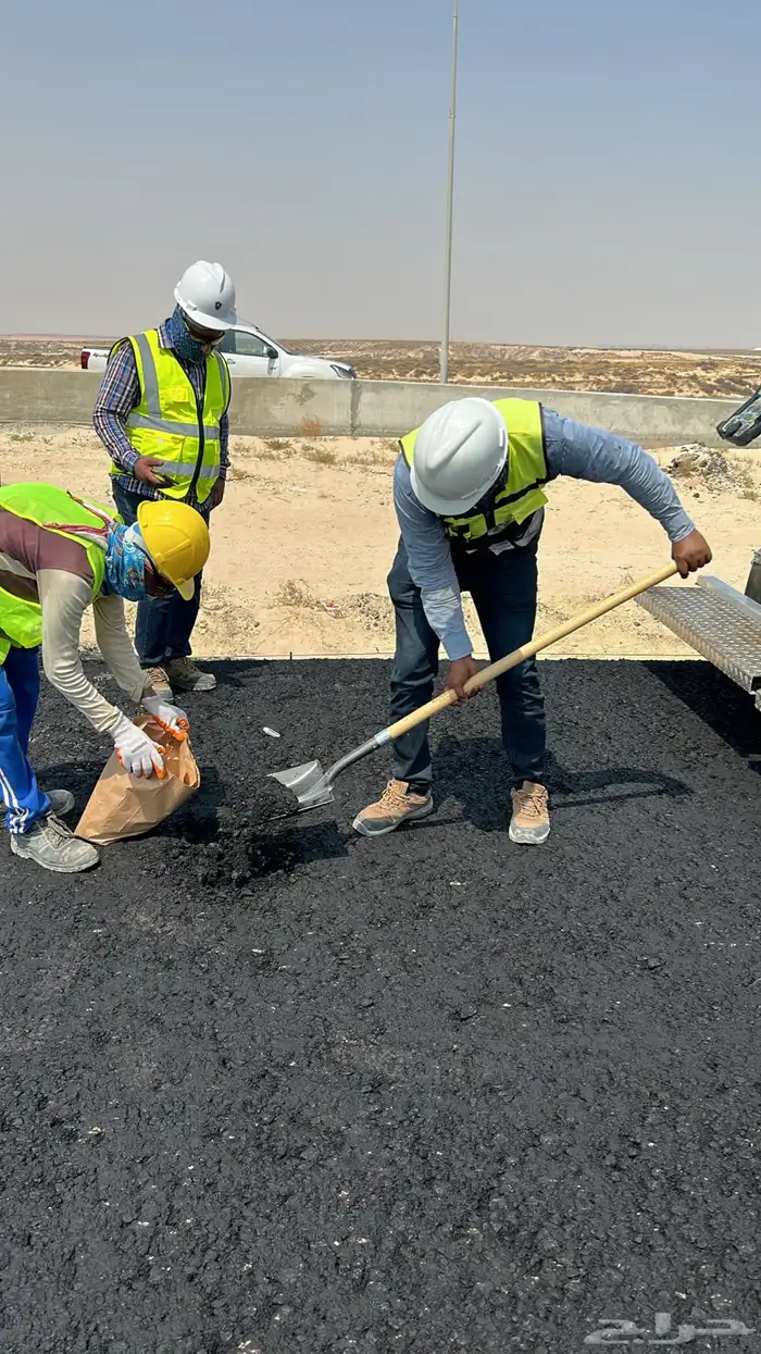 معدات اسفلت للإيجار 21