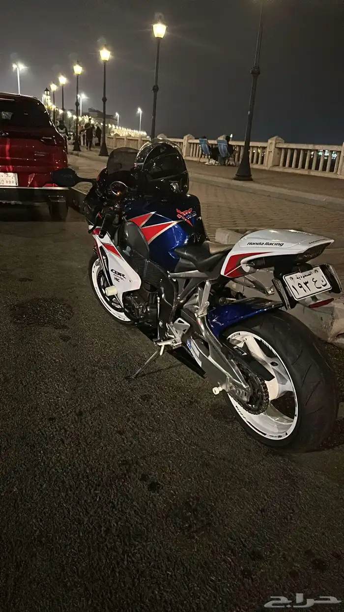 للبيع دباب هوندا قمه في النظافة مع اكسسوارات رياضيه 4