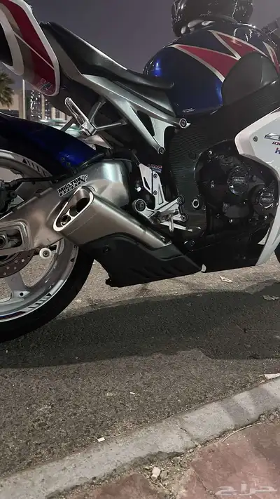 للبيع دباب هوندا قمه في النظافة مع اكسسوارات رياضيه 12