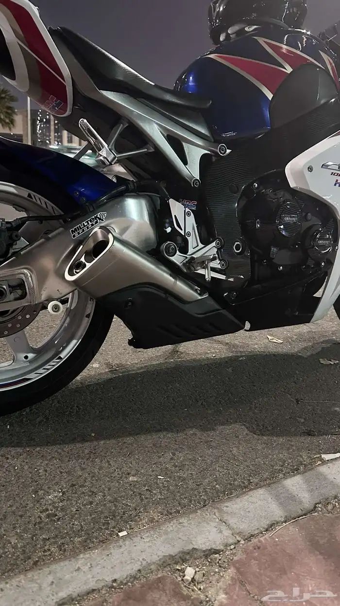 للبيع دباب هوندا قمه في النظافة مع اكسسوارات رياضيه 12