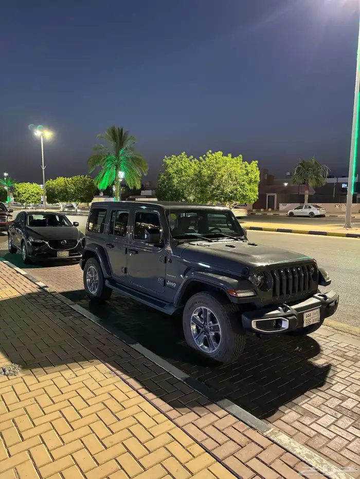 رانجلر 2019 للبيع لون اسمنتي سقف تماتيك بالكامل 6 سلندر 3