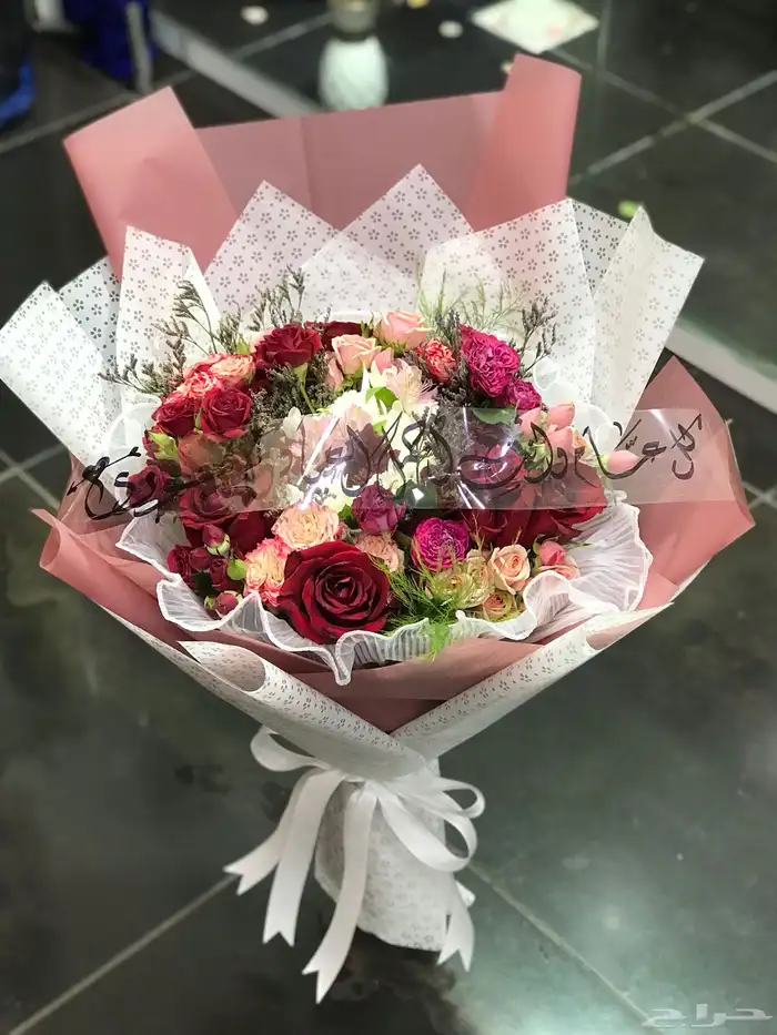منسق هدايا وتغليف مصري جنسيه وخطاط اقامه ساريه 25
