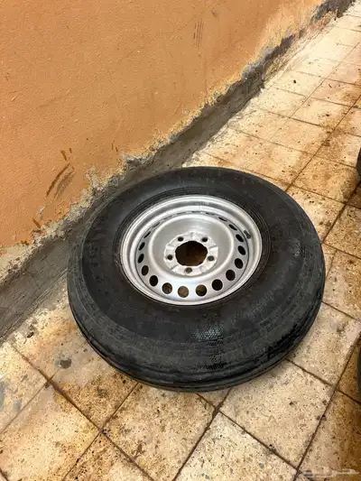 كفرات بلون جيب مع الجنوط مقاس 17 0