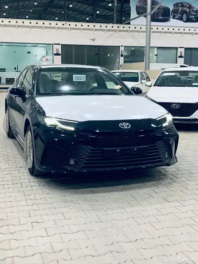 تايوتا كامري LE 2025 1