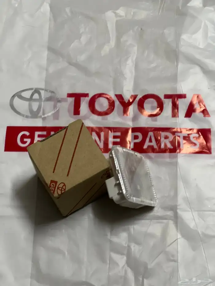 لمبة الشنطة لي الكامري اصلي وكالة جديد 3-6 1