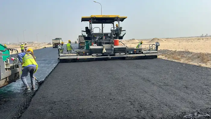 معدات اسفلت للإيجار 13