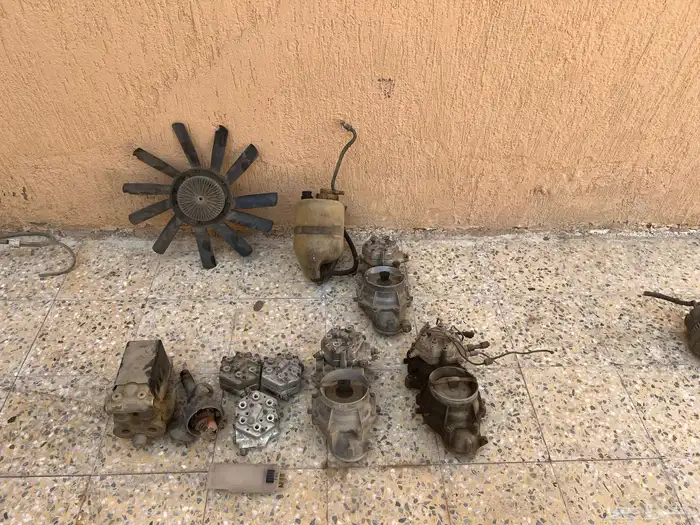 قطع غيارات مرسيدس بنز موزع بنزين وقطع اخري 3