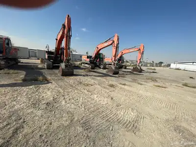 بوكلينات فرات مع السواقين للإيجار الشهري التواصل على الرقم 0