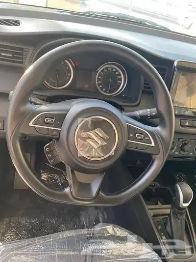 سوزوكي ارتيجا 2025 7 راكب ستاندرد 8