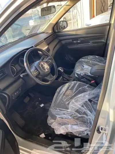 سوزوكي ارتيجا 2025 7 راكب ستاندرد 9