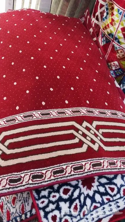 فرشات المسجد جديد وسميك كل من هوه جديد 1