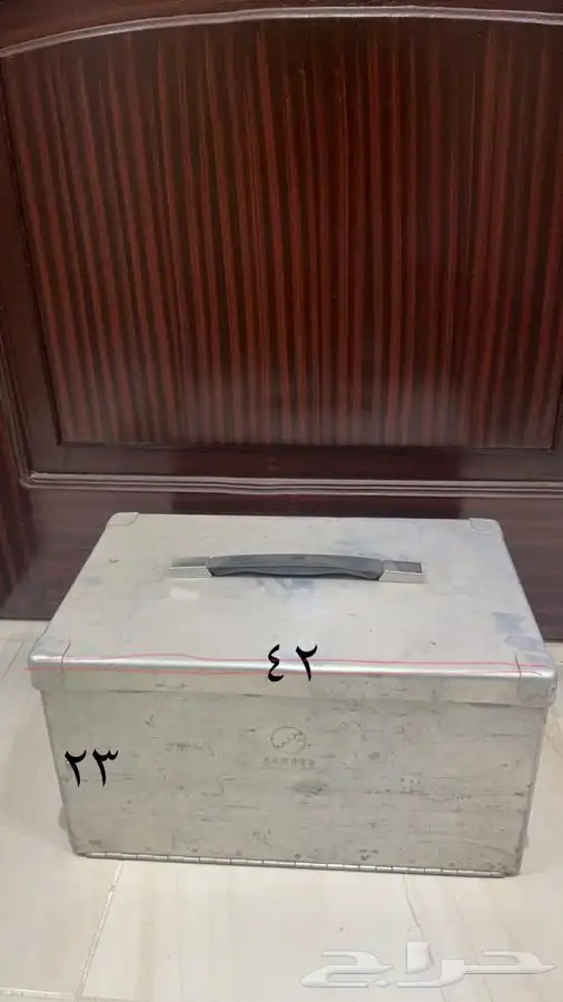 صندوق عزبه الماني نظيف للبيع 4