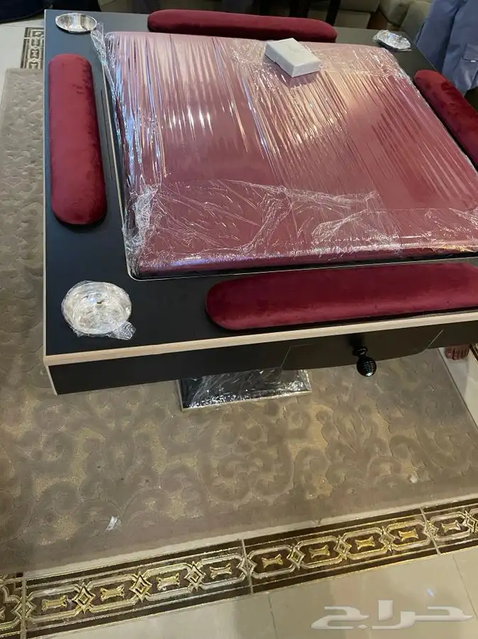 طاولات بلوت نحت او نقش خاص 95