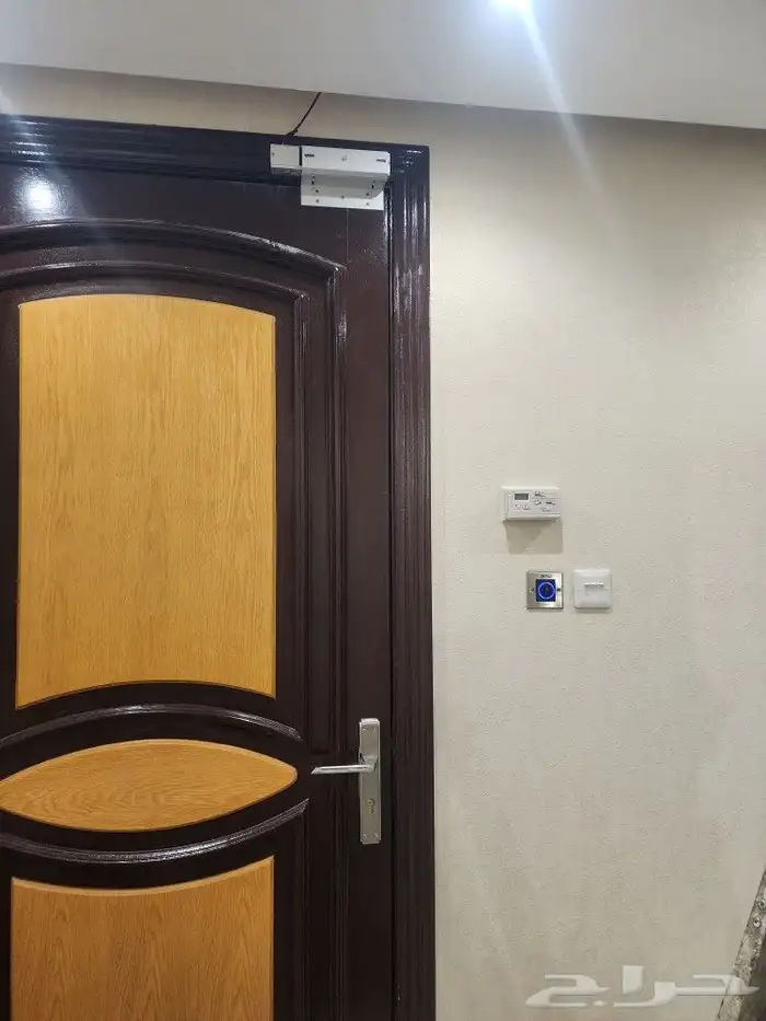 فني كمرات مراقبه. سنترال انتركم ويفاي جهاز بصمه 2