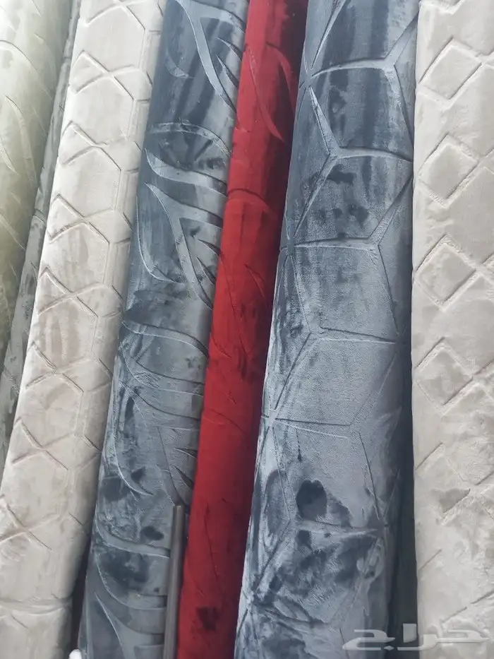 مفروشات وموكيت يوجد جميع جميع الكميات 13