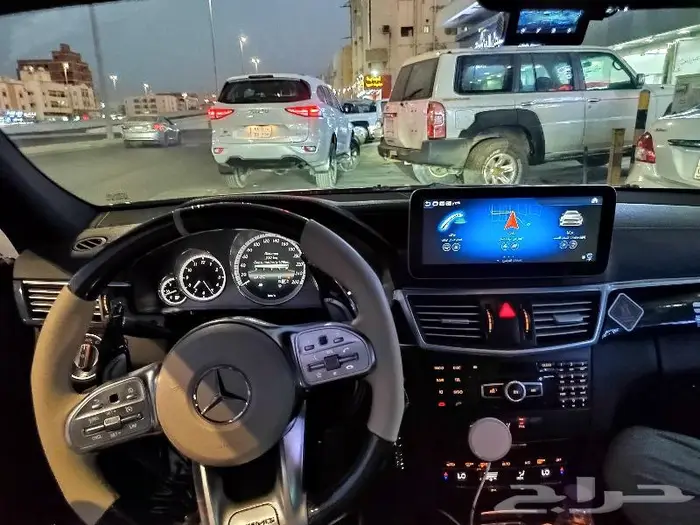 دركسيون مرسيديس وشاشات اسأل على العرض 20