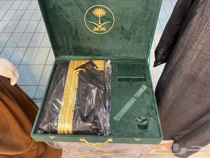 المشالح الخاصه البشوت الملكية 0