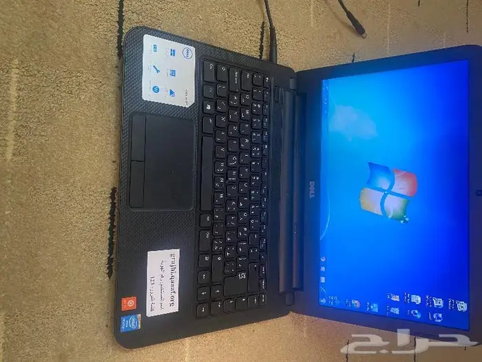 للبيع لاب توب ب200 ريال. DELL 5