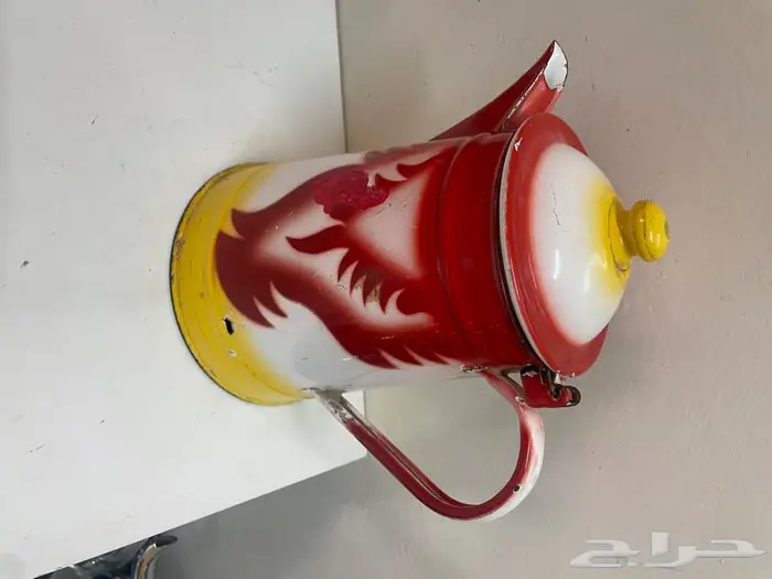 اباريق و صحون غضار قديمة 13