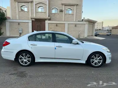 للبيع جنسس 2014 3