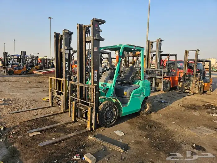 تأجير رافعه شوكيه فوركلفت للايجار بترول وغاز وديزل 9