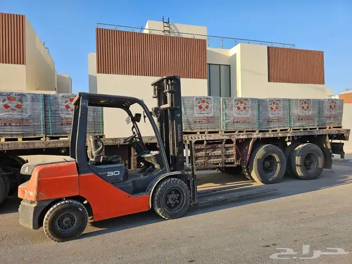 تأجير رافعه شوكيه فوركلفت للايجار بترول وغاز وديزل 7