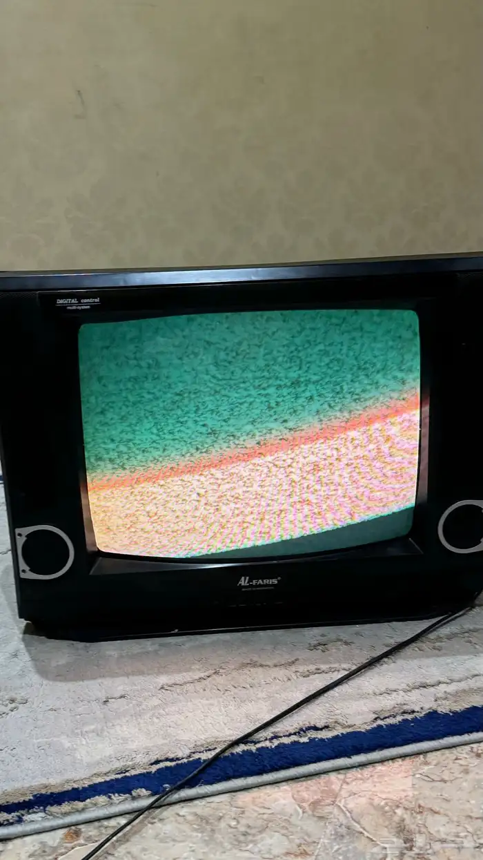 تلفزيون قديم شغال على المنظور تراثي 1