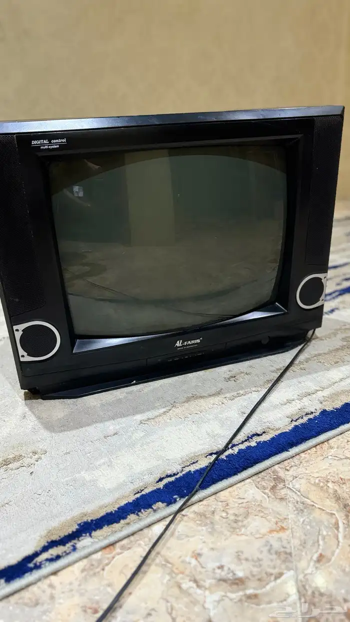 تلفزيون قديم شغال على المنظور تراثي 0