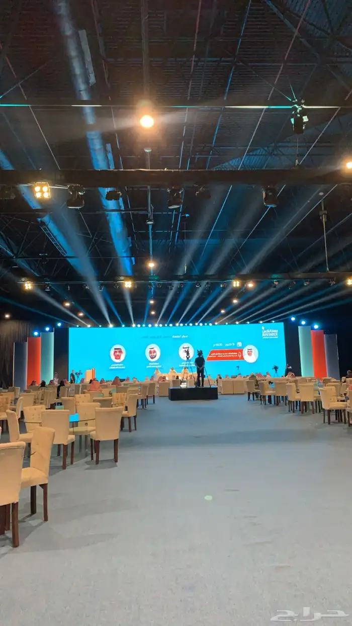 تاجير شاشات واضائات للمشاريع العقارية والمجمعات التجارية 31