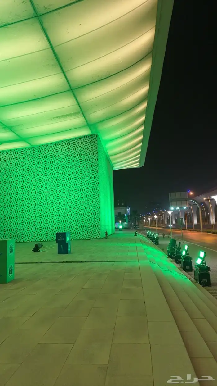 تاجير شاشات واضائات للمشاريع العقارية والمجمعات التجارية 58