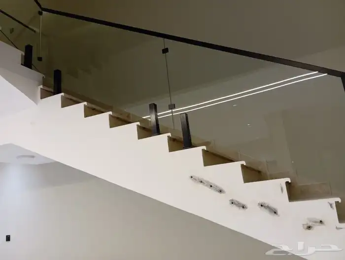 زجاج سكريت الدمام 1