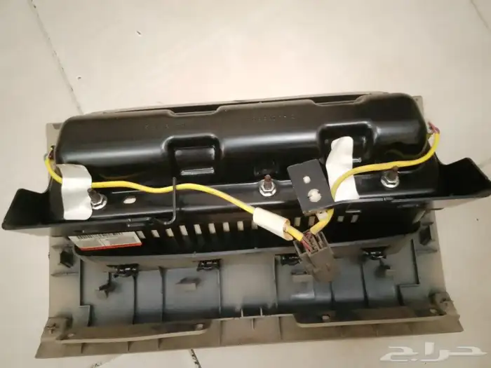 ايرباك دركسون وطبلون سياره فورد اكسبديش موديل 2008 4