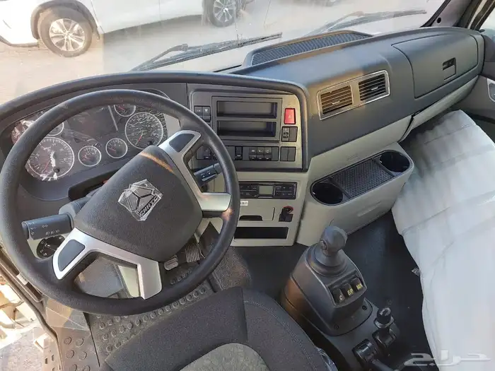 تريلا سانيوتراك 4 2 9