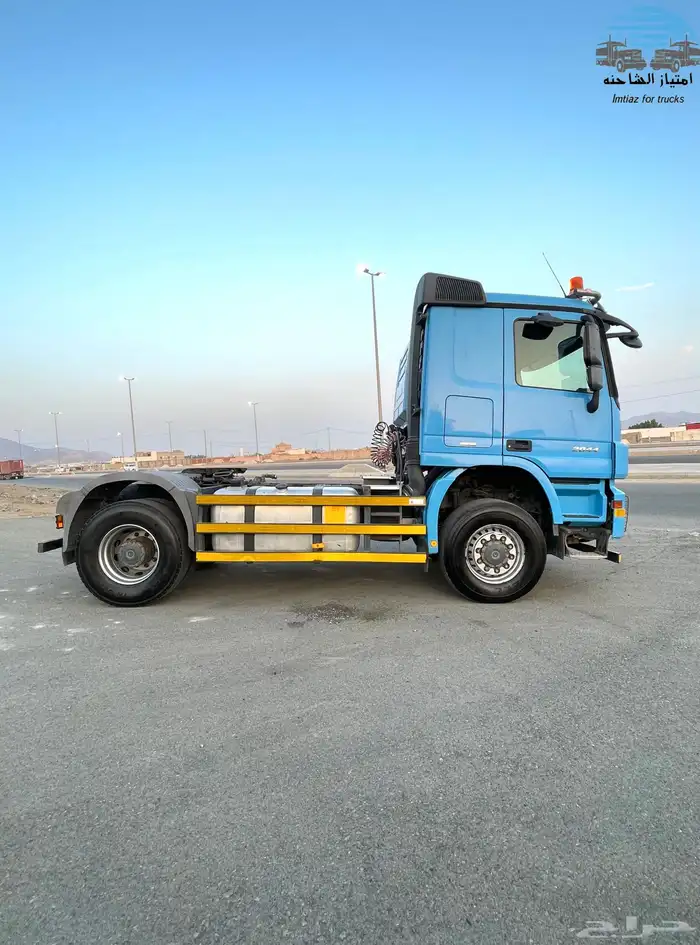 راس مرسيدس اكتروس دبل 4x4 طراز 2044 موديل 2017 1