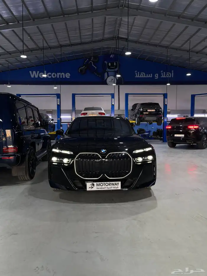 مركز صيانة سيارات بي إم دبليو بالرياض 9