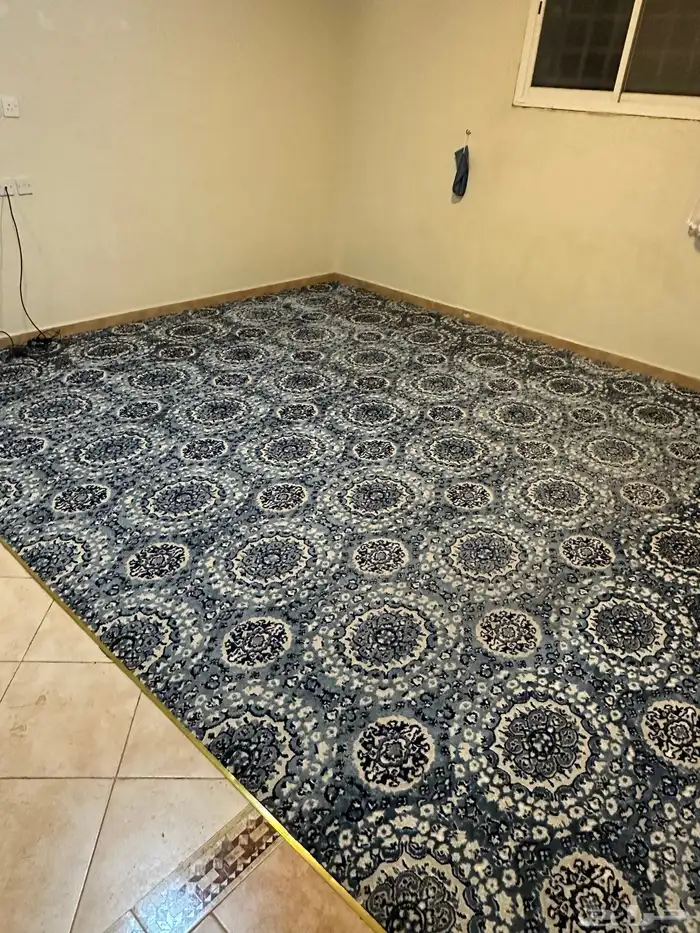 كنب وفرشة للبيع اثاث مستخدم استخدام قليل ونظيف 1