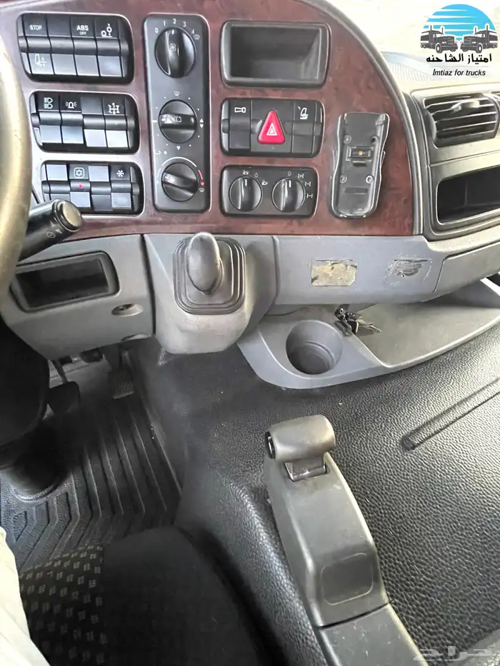 راس مرسيدس اكتروس دبل 4x4 طراز 2044 موديل 2017 16
