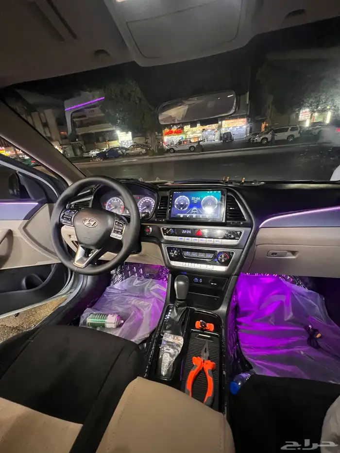 شاشة سوناتاء18 10