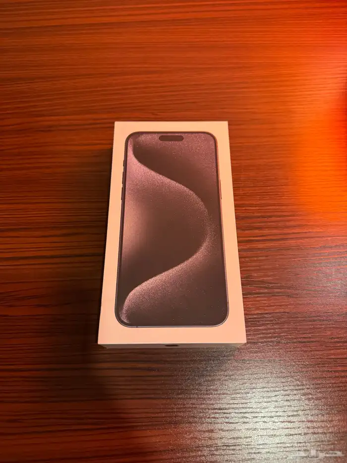 نظيف جدا  (AI) iPhone 15 pro max 256 6
