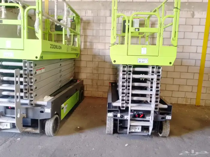 تاجير رافعه شوكيه سكينه فوركلفت للايجار سيزرلف مان لفت 6