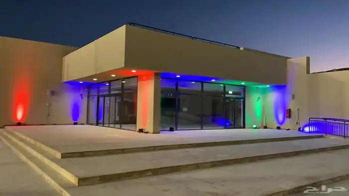 تاجير شاشات واضائات للمشاريع العقارية والمجمعات التجارية 24