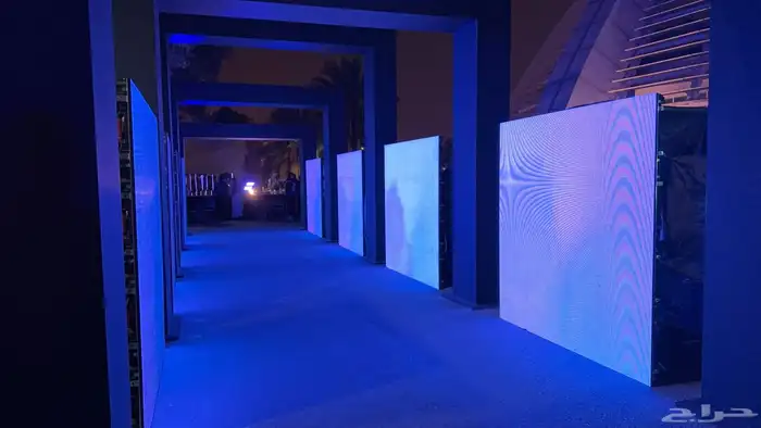 تاجير شاشات واضائات للمشاريع العقارية والمجمعات التجارية 18